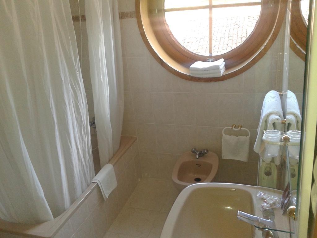 Hostal Les Bedules Oseja de Sajambre Dış mekan fotoğraf