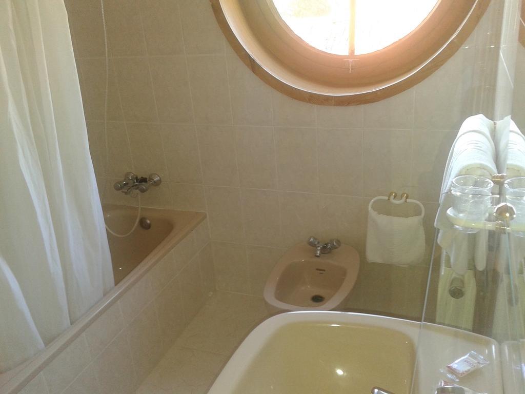 Hostal Les Bedules Oseja de Sajambre Oda fotoğraf